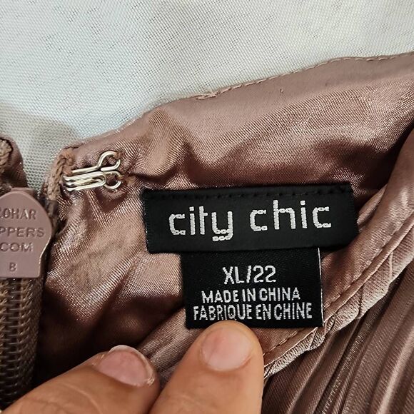 City Chic Betty Bow Tiered Party Dress Pink Champagne Women’s XL / 22 NWT - Picture 10 of 12